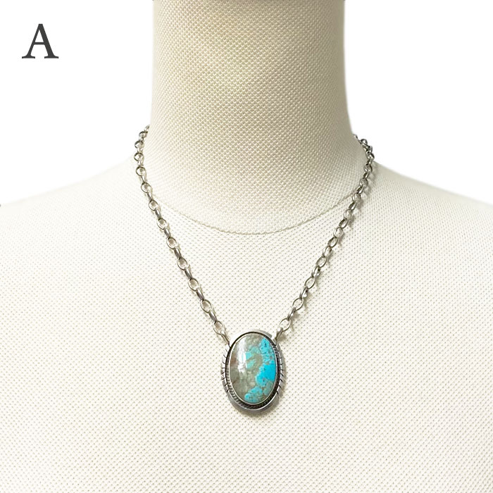 インディアンジュエリー ナバホ キングマンターコイズ ペンダント