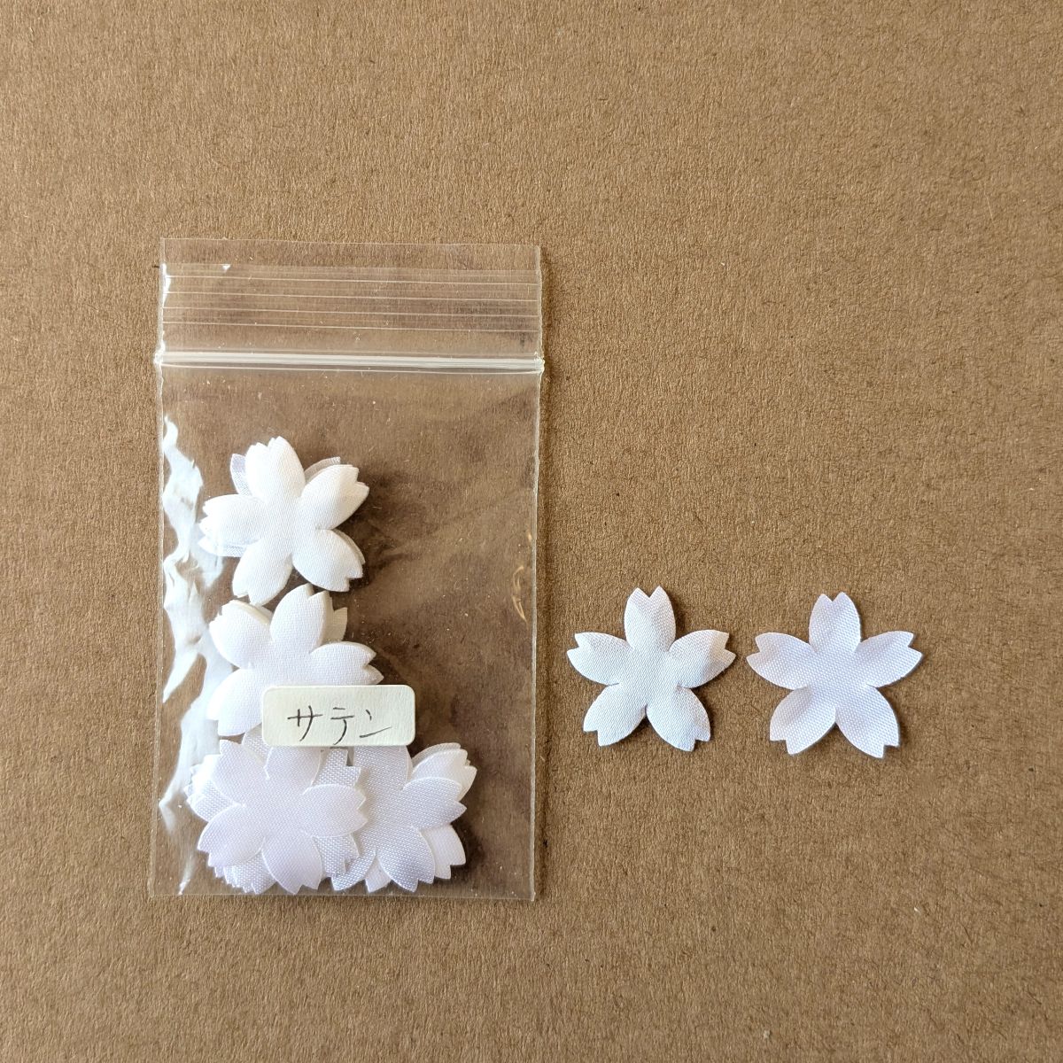 抜き弁 サクラ（20〜100枚） 花材 花びら 手芸材料 アートフラワー用