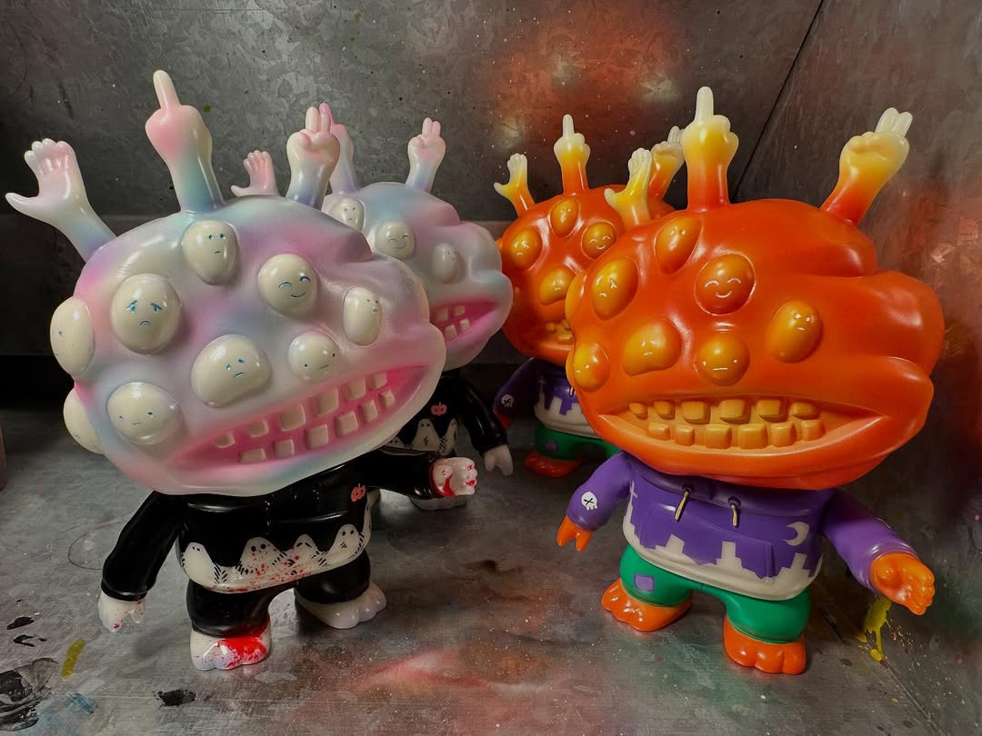 ソフビ作家として活動するさいそう氏のデビュー作「こおにボット」が1