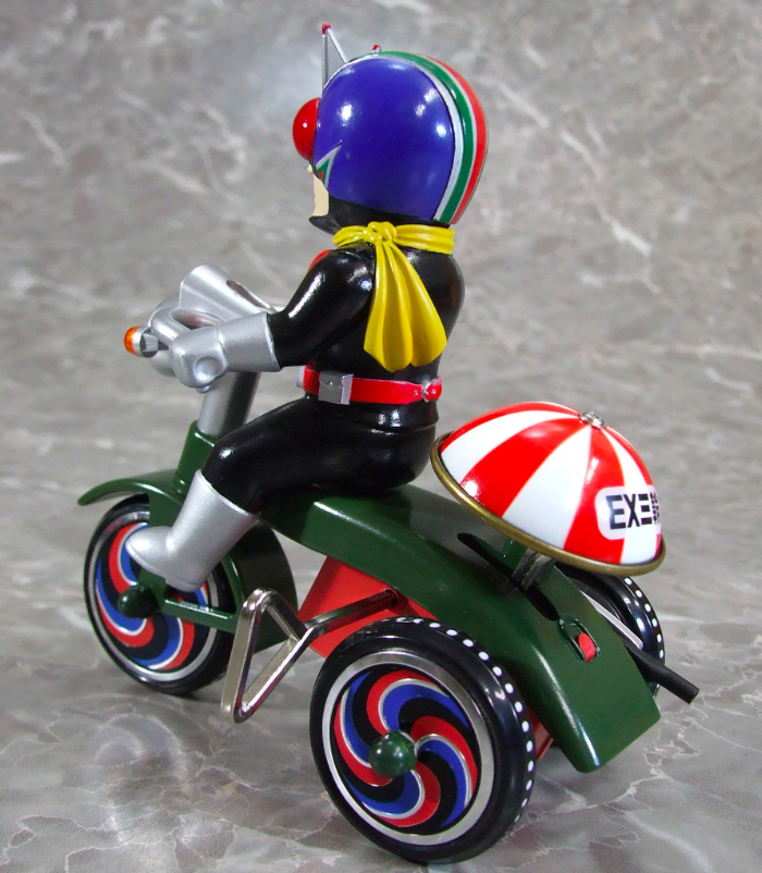 アート・ストームの［EX三輪車］に「仮面ライダーV3」＆「ライダーマン