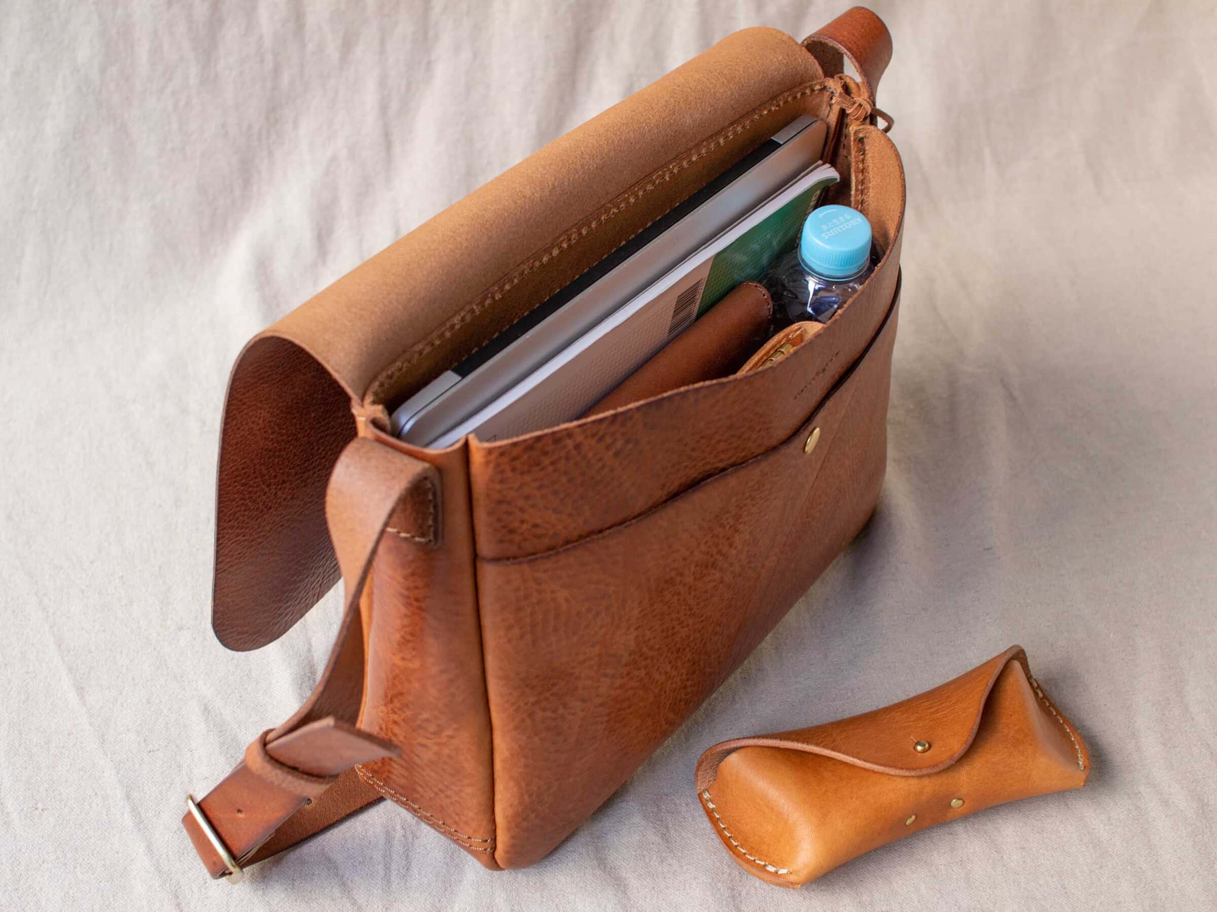 フラップショルダー |analogico（アナロジコ）