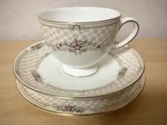 2026年最新】ウェッジウッドトリオの人気アイテム - メルカリ