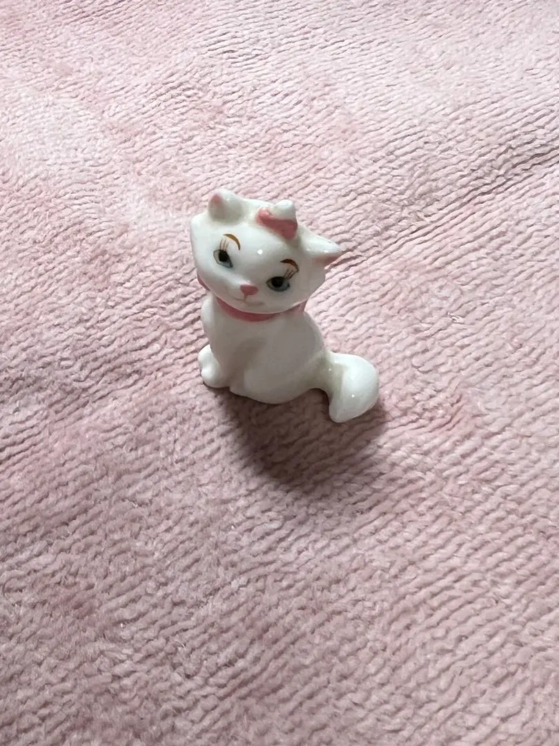 2026年最新】マリーちゃん置き物の人気アイテム - メルカリ