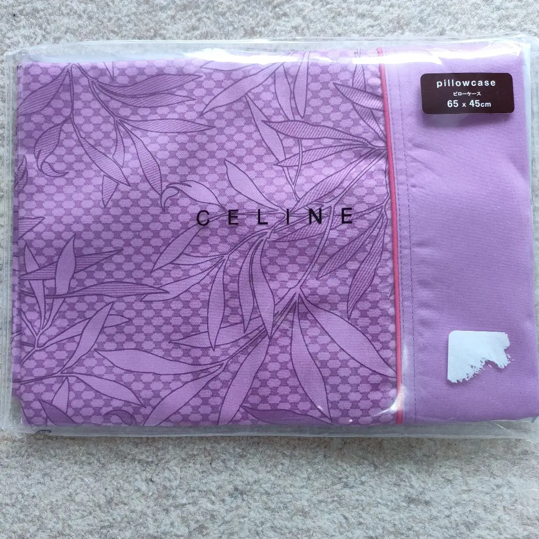 2026年最新】CELINE セリーヌ ピローの人気アイテム - メルカリ