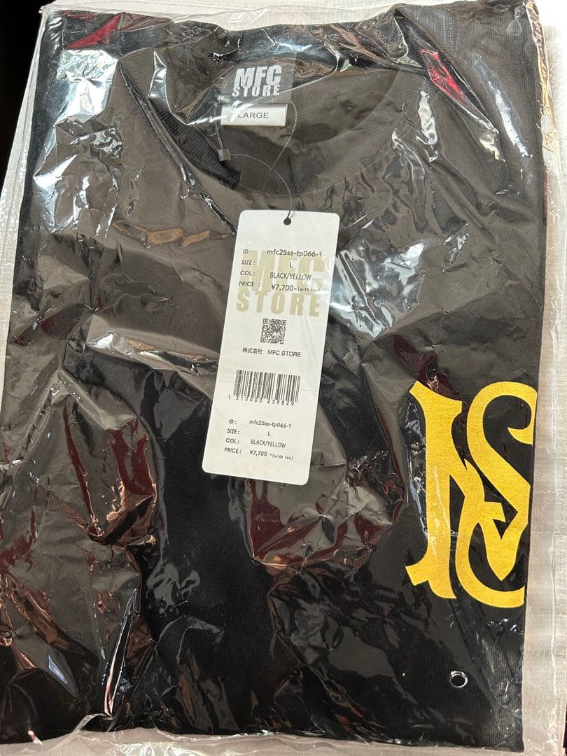 浜崎あゆみ×MFC MFC大阪店舗限定Tシャツ　ブラック×イエロー　L ayumi hamasaki × MFC STORE collaborate T shirt 【ayumi hamasaki
