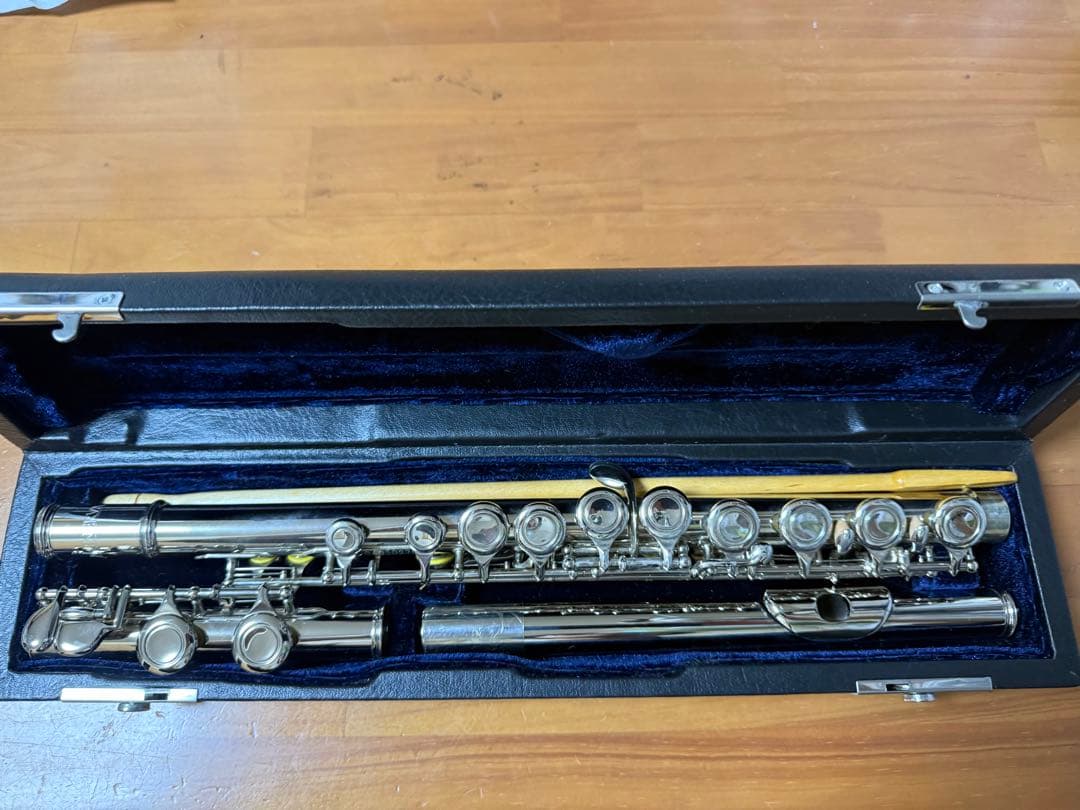 ミネルバ　フルート MFL-1 ケース教本DVD付き　中古 ミネルバ フルート MFL-1 ケース教本DVD付き 中古 ミネルバ フルート