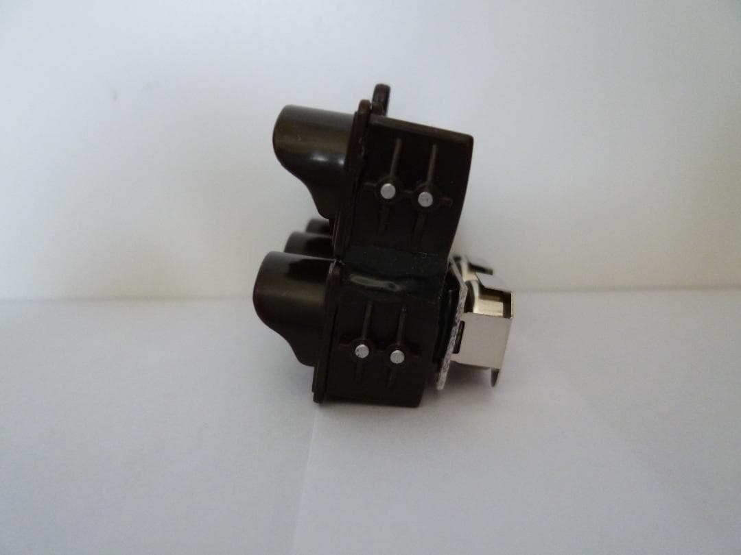 本物志向改造 信号機ガチャ（車両灯器 路面電車用「←↑×」3灯