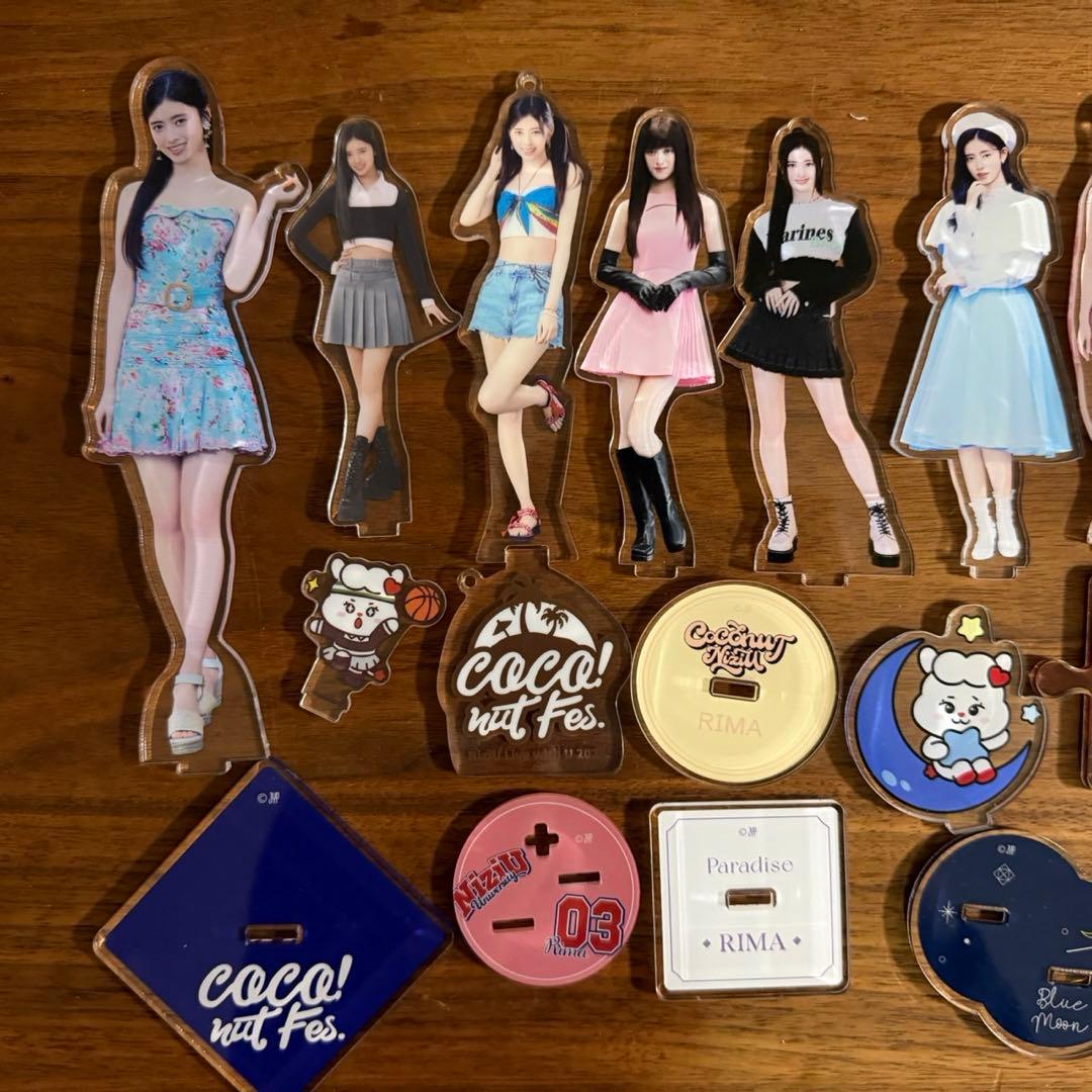 NiziU リマ アクスタ セット - メルカリ