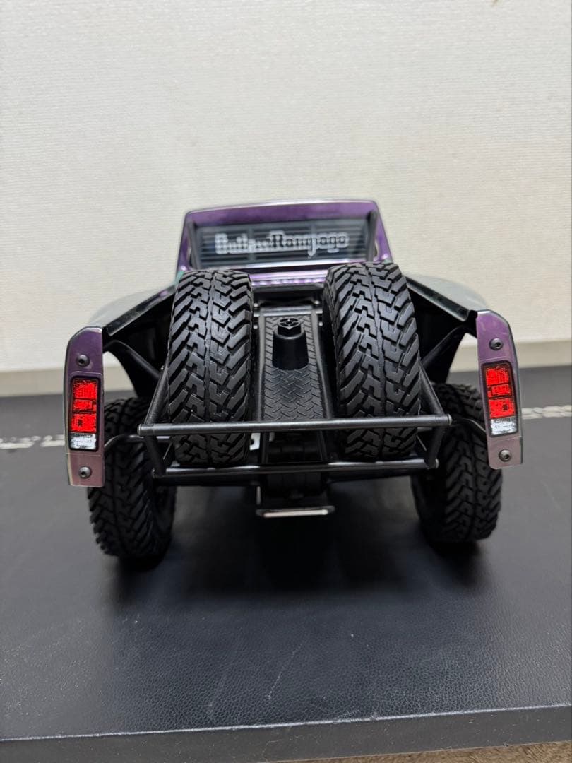 だんご　京商　OutlawRampagePro 2.4GHz ラジコンカー