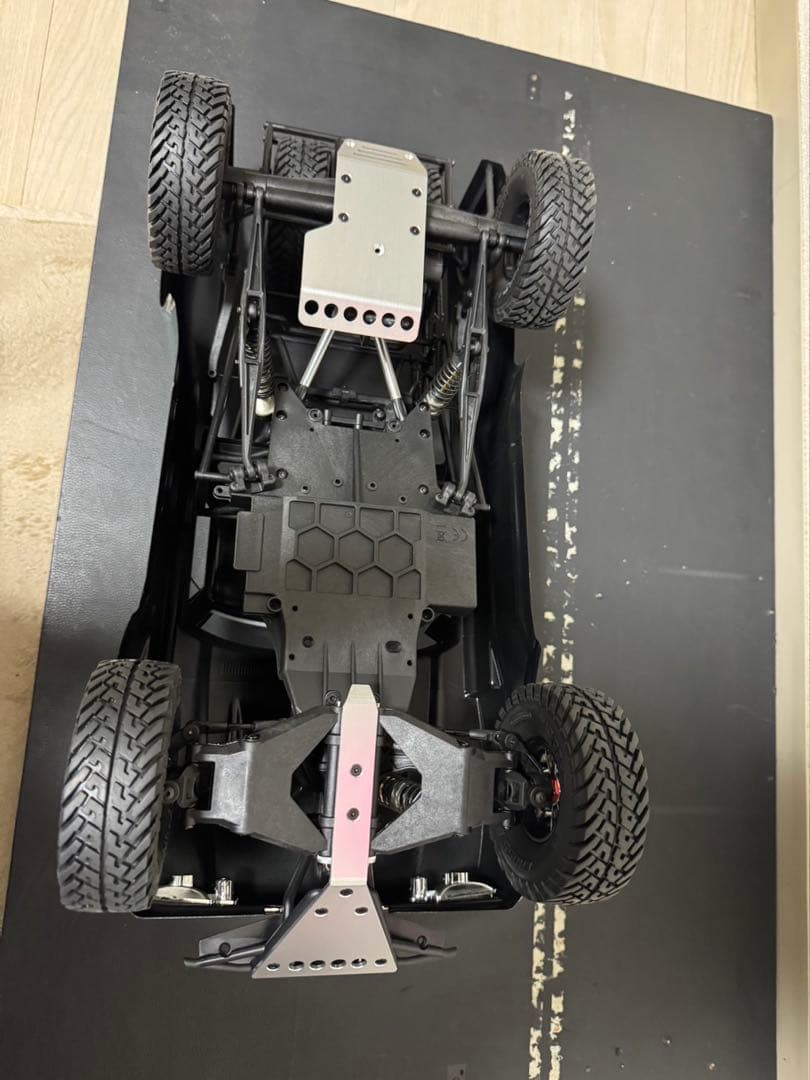 だんご　京商　OutlawRampagePro 2.4GHz ラジコンカー