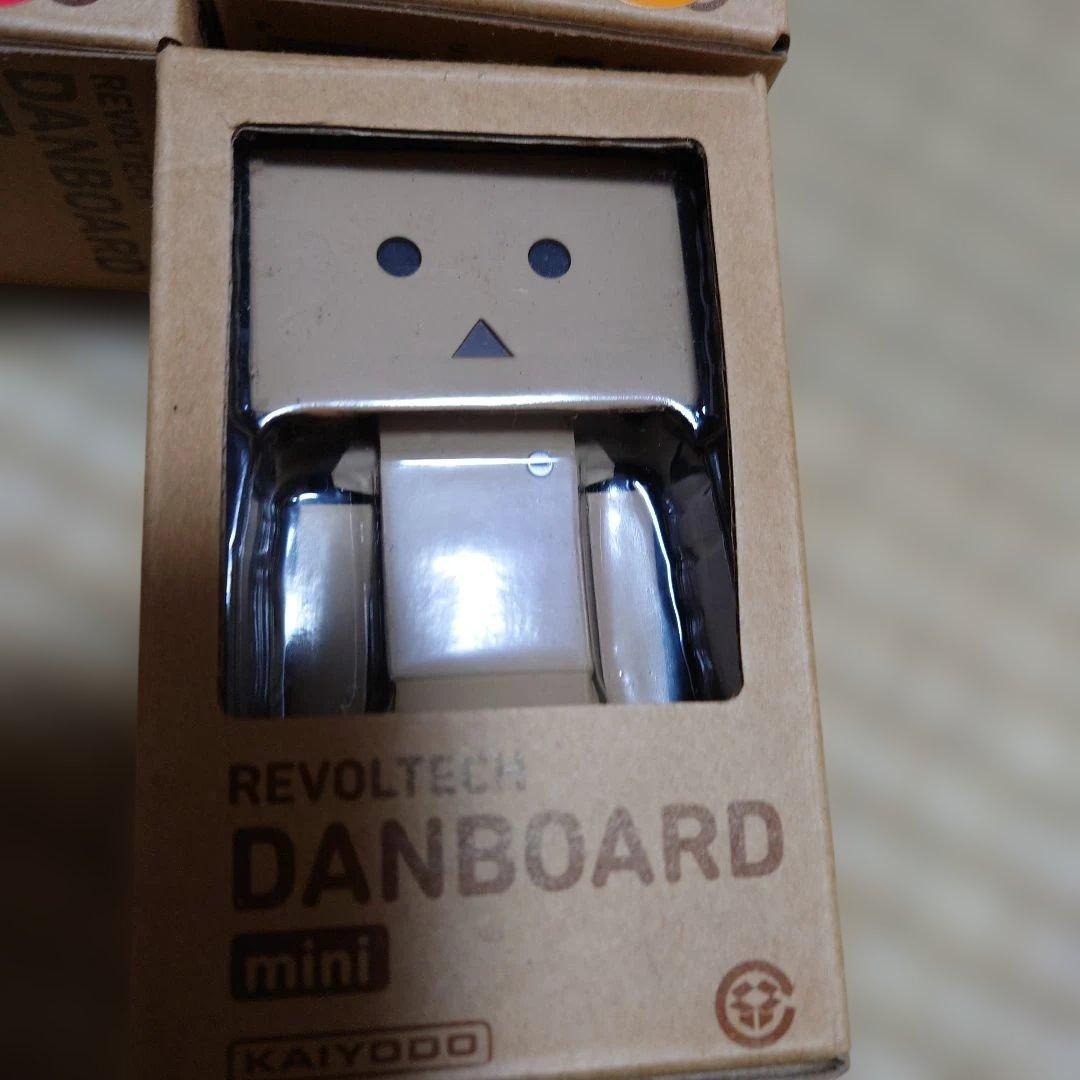 未開封】リボルテック ダンボーミニ 企業コラボ版＋ノーマル - メルカリ