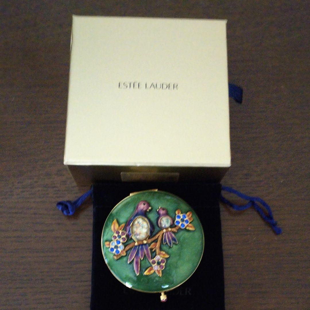 エスティローダー クリスマスコンパクト estee-lauder-holiday20240820-