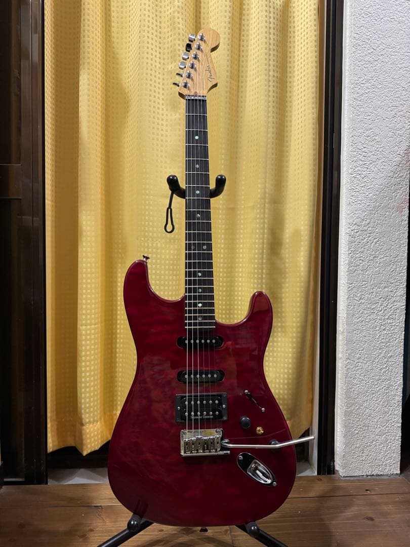 最終。Fender USA American Deluxe Strato QMT Fender American Deluxe Stratocaster QMT Electric Guitar Tobacco