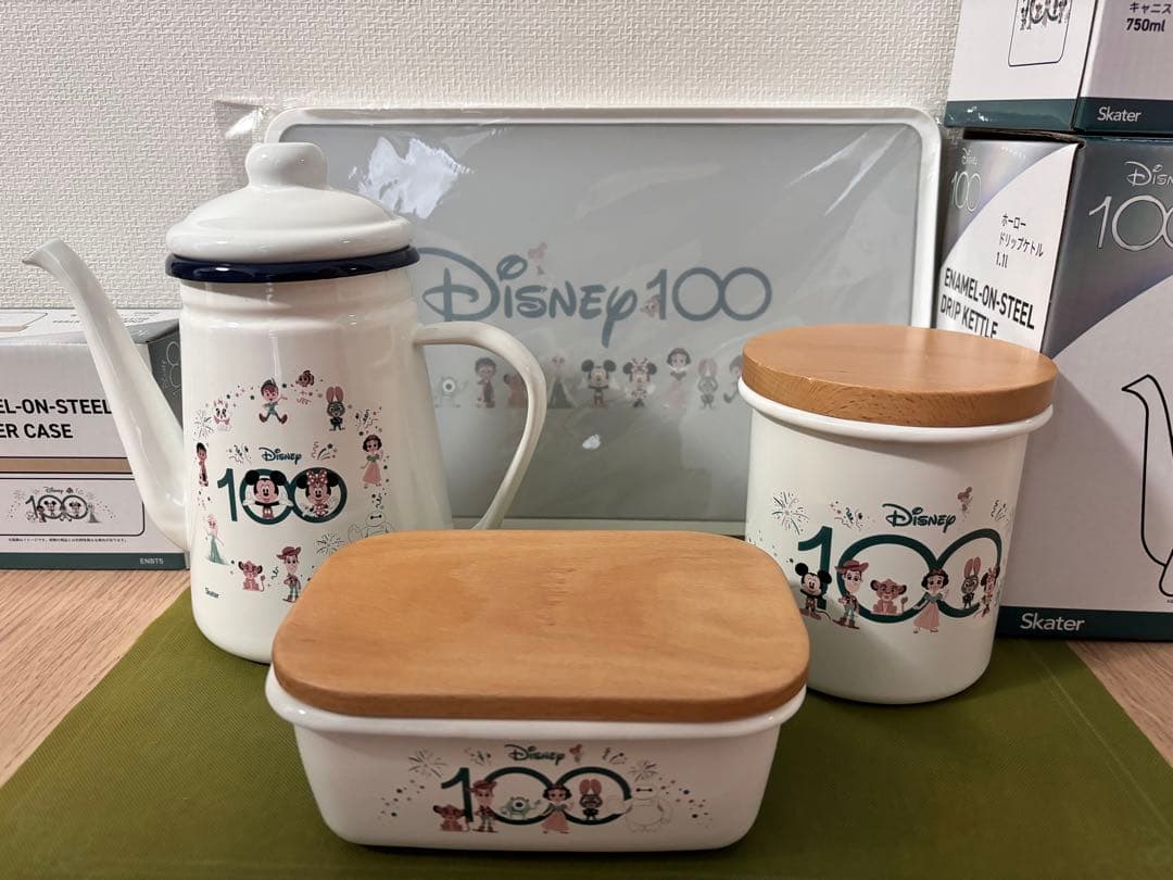 ディズニー100周年限定デザイン　4点 ディズニー創立100周年!話題のイベントが名古屋に初上陸!「Disney100
