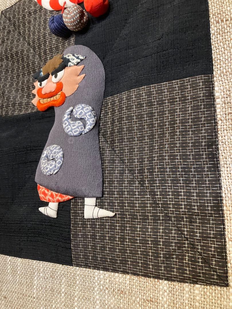 獅子舞柄キリばめ押し絵のタペストリー＊展示品＊大島生地に獅子舞