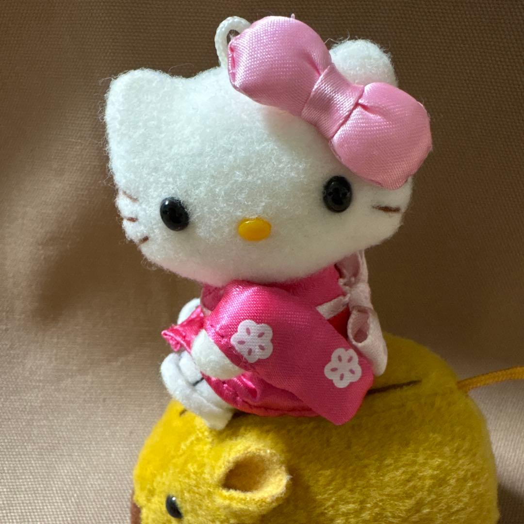 A*い様 ハローキティ イノシシ ぬいぐるみキーホルダー