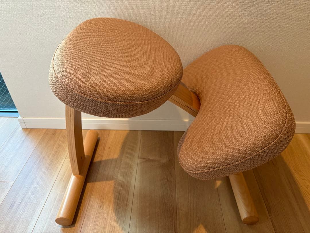 balans 骨盤・姿勢矯正チェア ベージュ 姿勢矯正 椅子 子供 学習椅子 姿勢 勉強椅子 姿勢が良くなる 猫背 骨盤