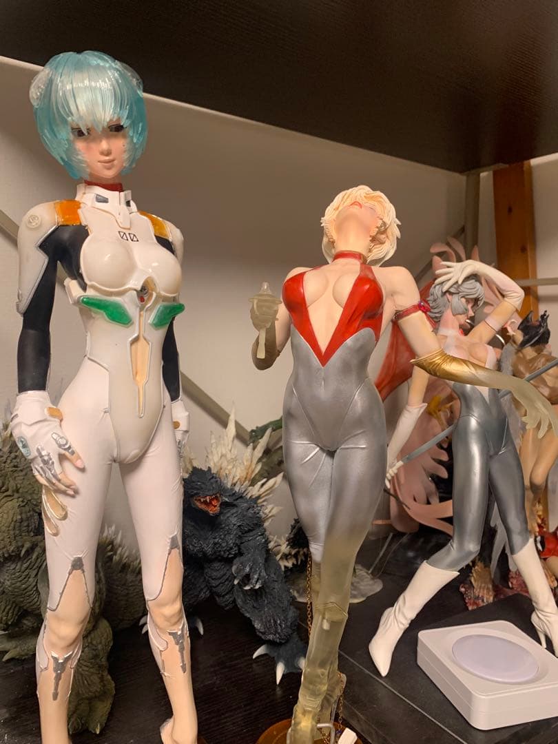 エヴァンゲリオンより綾波レイ ガレージキット完成品 荒木元太郎氏造形