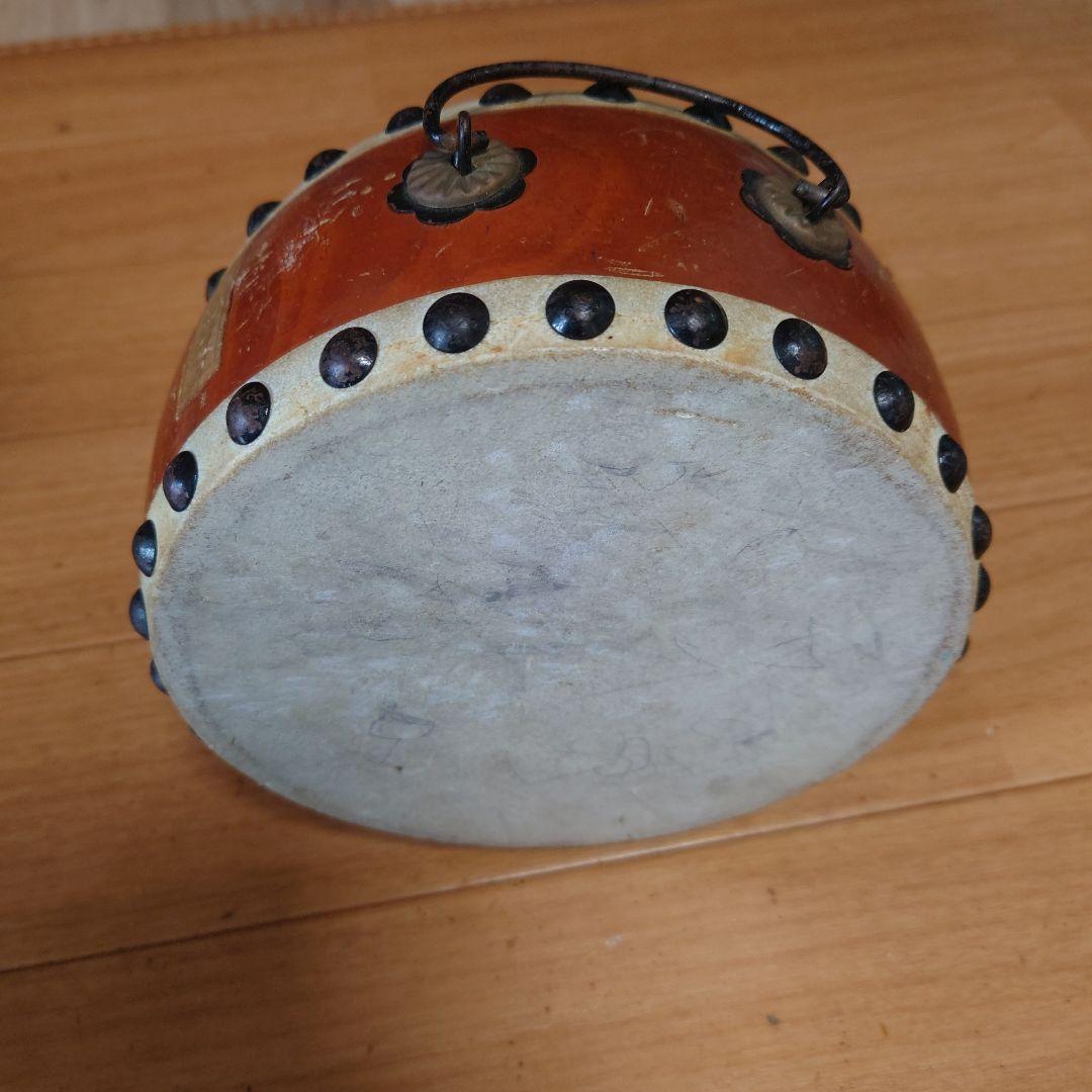 非常に古い和太鼓　アンティーク　昭和レトロ 11 S99884 和太鼓 たいこ 伝統和楽器 バチ付き 昭和レトロ - メルカリ