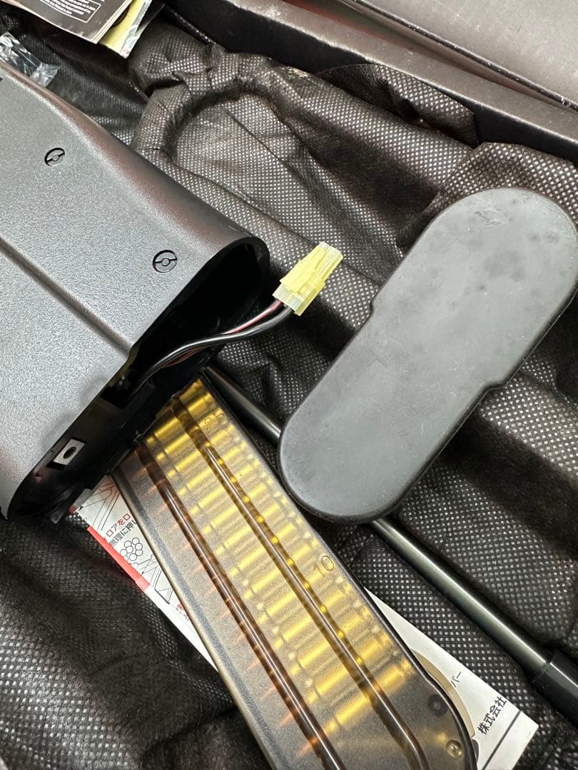 t*4様 東京マルイ P-90 電動ガン 5.7x28mm