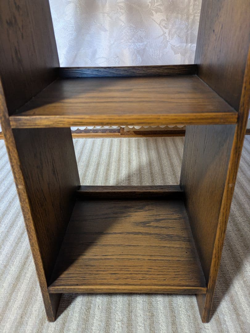 木製オーバル型3段棚 イギリスアンティーク ダークブラウン - メルカリ