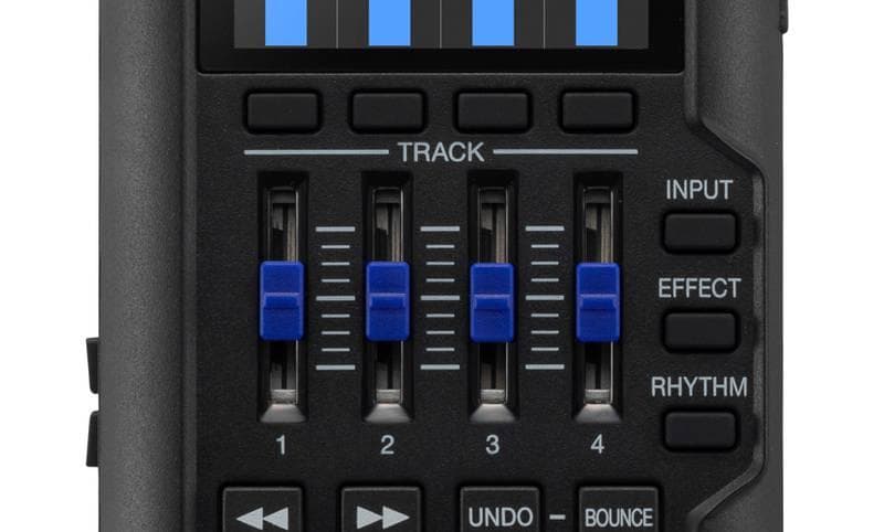 Zoom R4 MultiTrak 新品 未使用 未開封 更に値下げ！ - メルカリ