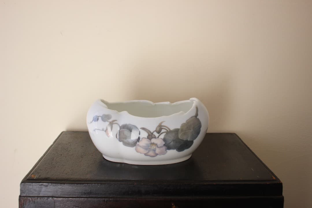 ロイヤルコペンハーゲン　アール・ヌーヴォー　花瓶　フラワーベース　鉢植え ロイヤルコペンハーゲン フラワーベース アールヌーヴォー 花瓶