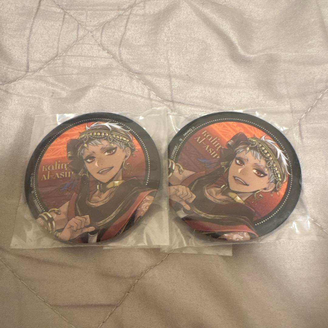 ツイステ カリム・アルアジーム缶バッジ - メルカリ