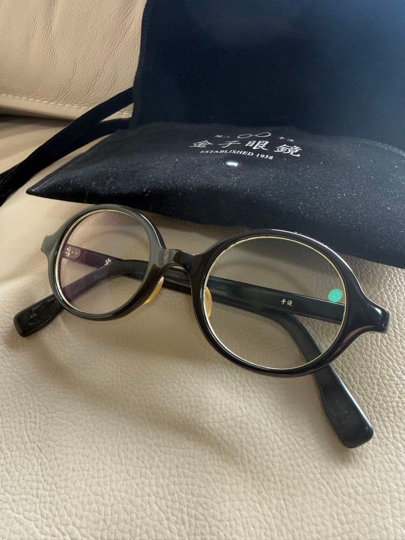 金子眼鏡 T-721 丸メガネ 掌　tana－gokoro ブラック 丸眼鏡 金子眼鏡 T-721 丸メガネ 掌 tana－gokoro ブラック 丸眼鏡 - メルカリ