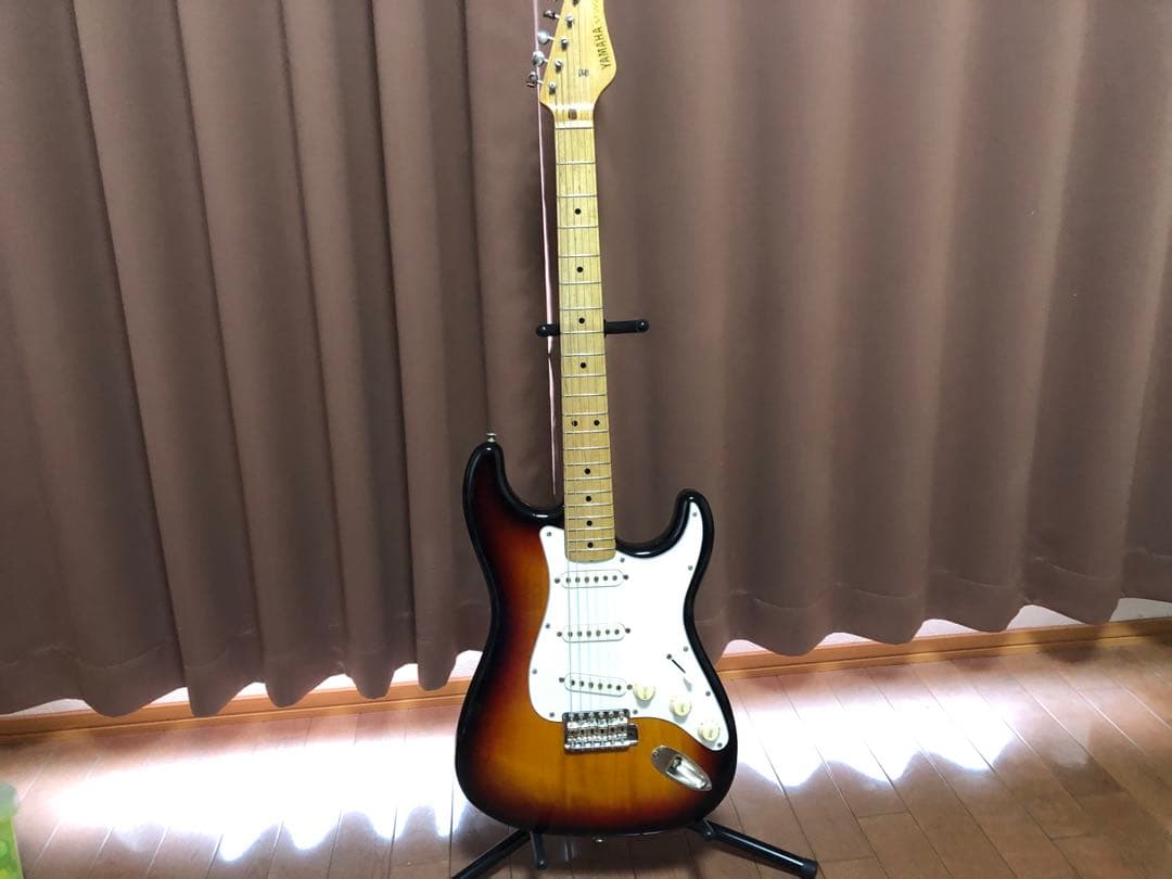 YAMAHA ST500M エレキギター サンバースト　ストラトキャスター Fender Standard Stratocaster 3-Color Sunburst エレキギター