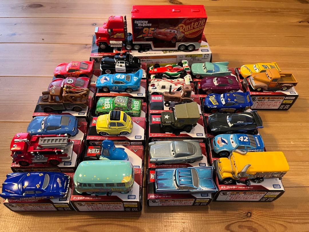 た*き様 トミカ　カーズ　まとめ売り　27台 た*き様 トミカ カーズ まとめ売り 27台