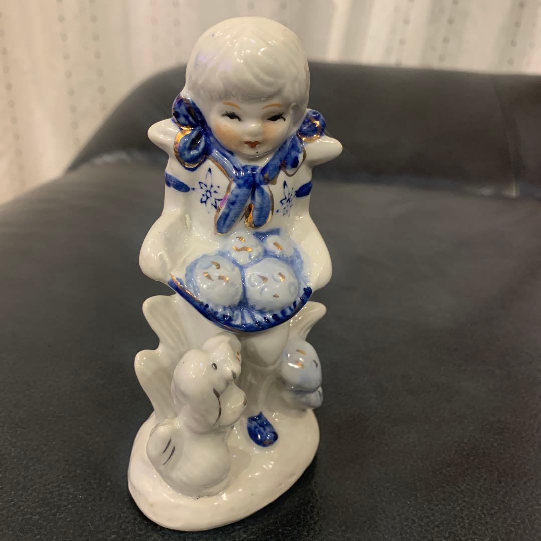 青と白の陶器製人形 - メルカリ