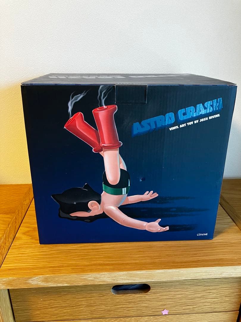 ASTRO CRASH BY JOSH DIVINEフィギュア 鉄腕アトム - メルカリ
