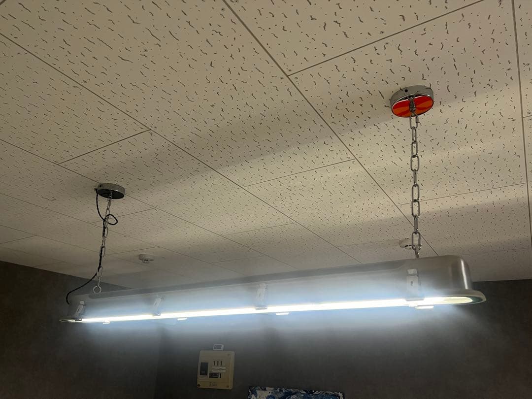 工場 照明インダストリアルリアル ビンテージ風 LED吊り 4つあり Amazon.co.jp : ottostyle.jp ヴィンテージ風 4灯 シーリングライト