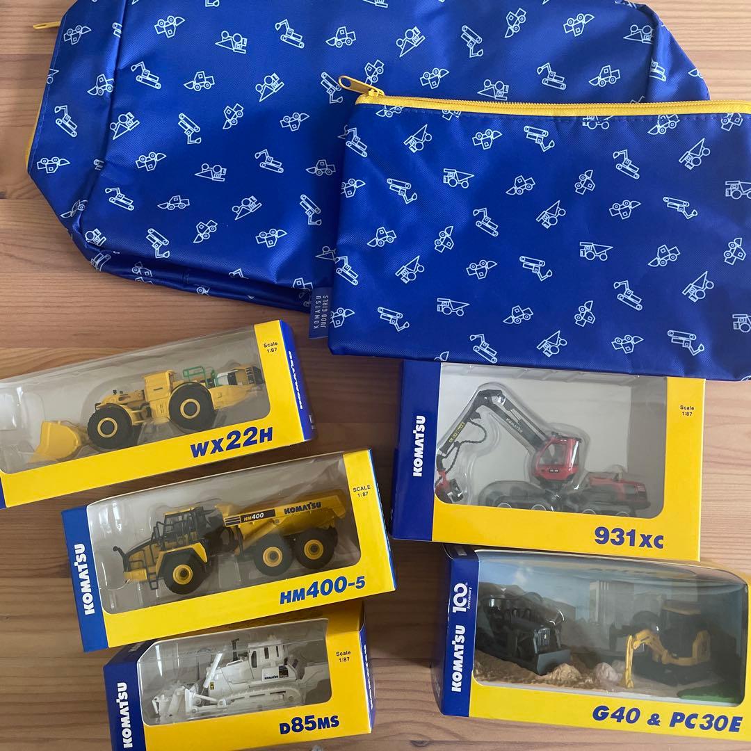 コマツ ミニカーセット 5個&ポーチ2個付き Amazon.co.jp: 小松 コマツ KOMATSU オリジナルミニチュア ミニカー