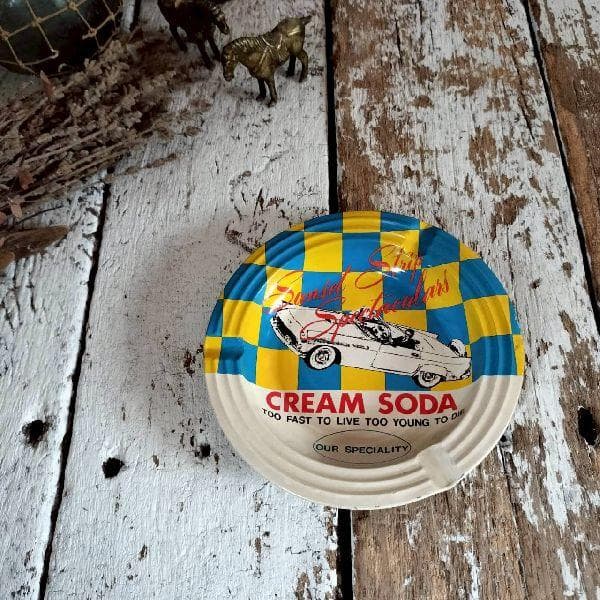 80s ヴィンテージ クリームソーダ ブリキ アッシュトレイ 灰皿 2026年最新】クリームソーダ 灰皿の人気アイテム - メルカリ