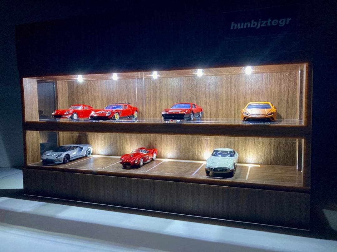 1/64展示16台可・W300ウォールナット・ディスプレーBOX /ネオジオラマ