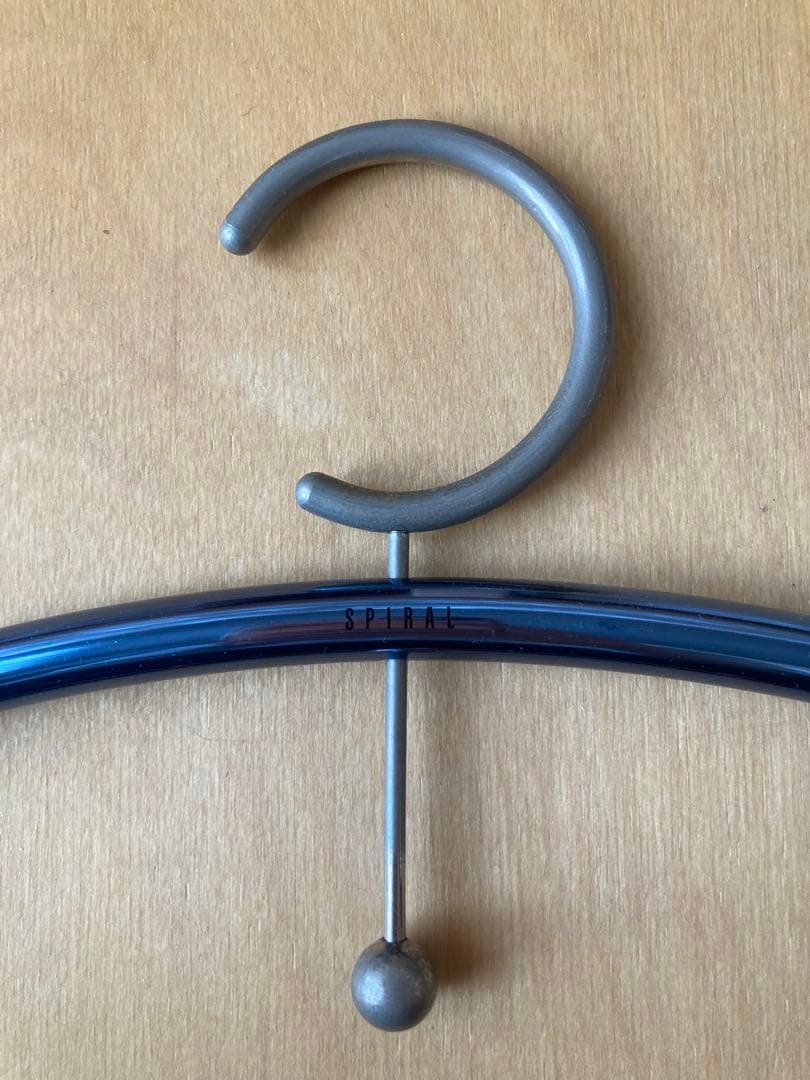 倉俣史朗 ハンガー 9本 ALUMINIO Hanger - メルカリ