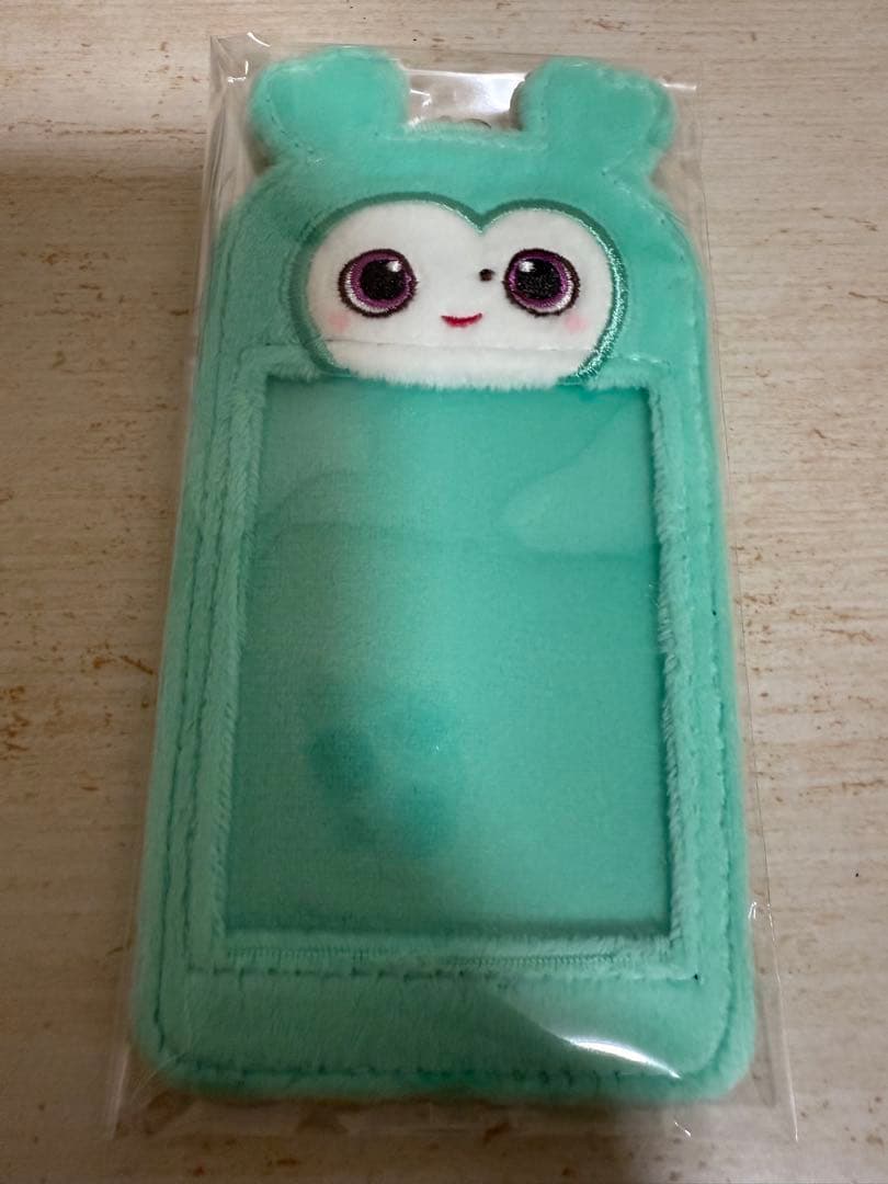 TWICE トレカホルダー　ミナ ミブリー Amazon.co.jp: twice lovelysフォトカードホルダー ミブリー ミナ