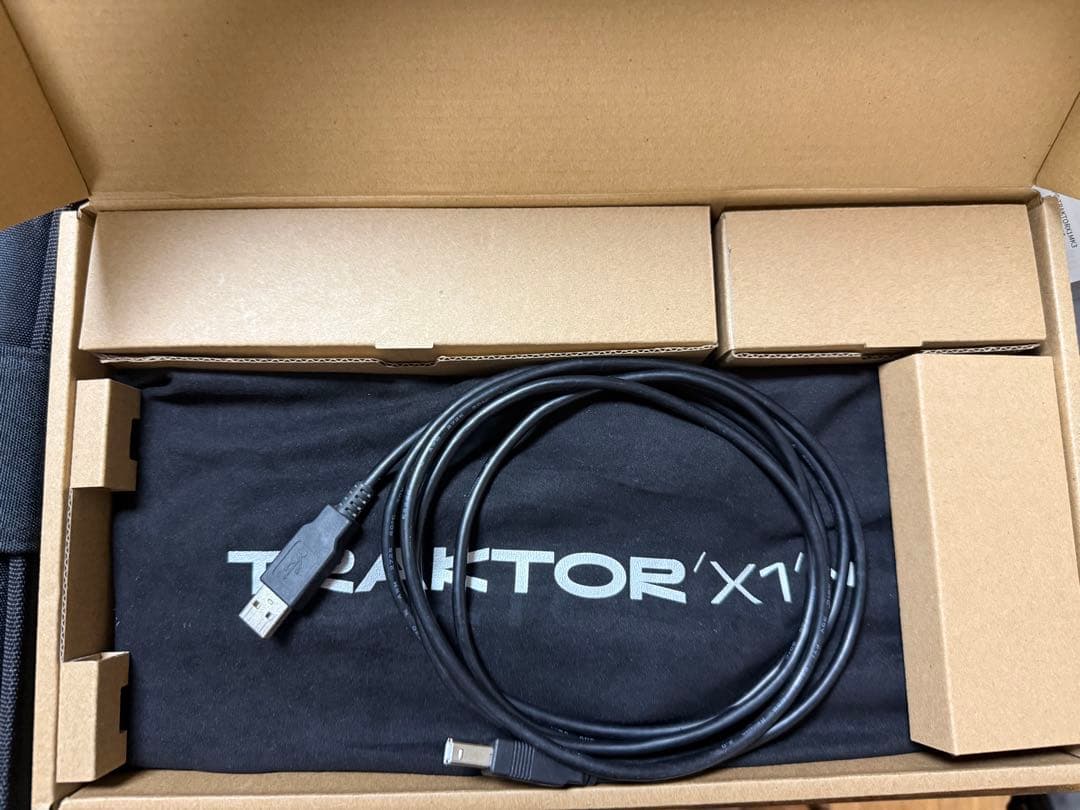 DJ機材 hiroo パイオニアがDJコントローラー「DDJ-SX2」を発表!「Serato DJ」の