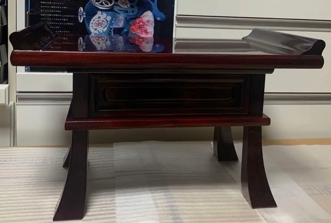 高級経机　1 (仏具、仏壇) 仏壇【伝統型仏壇 屋久杉総杢：内蔵式経机装備 楠川（くすかわ）43-18