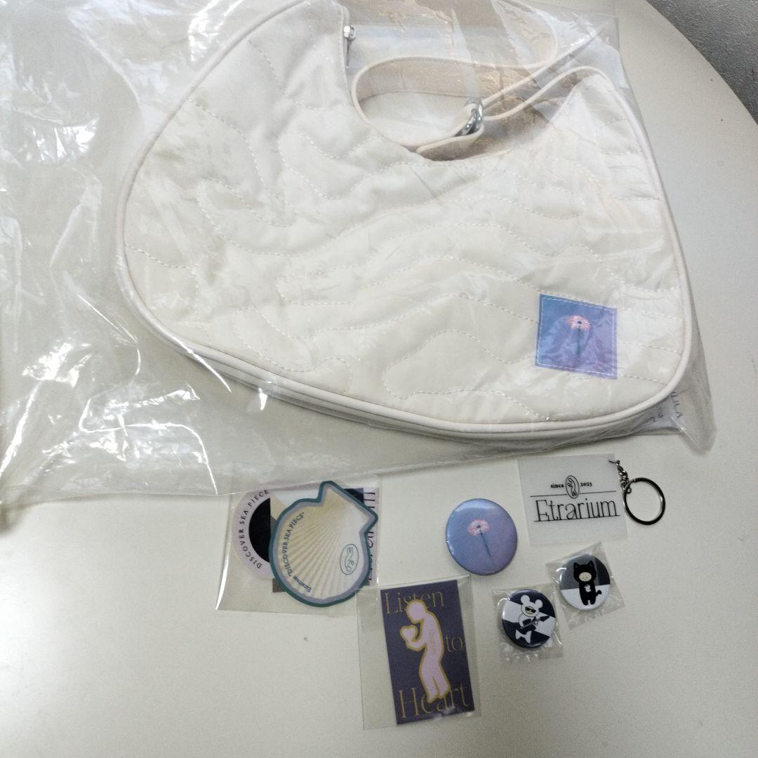 宮川大聖 Etrarium ホワイトキルティングバッグ 大阪会場限定 2026年最新】宮川大聖 etrariumの人気アイテム - メルカリ